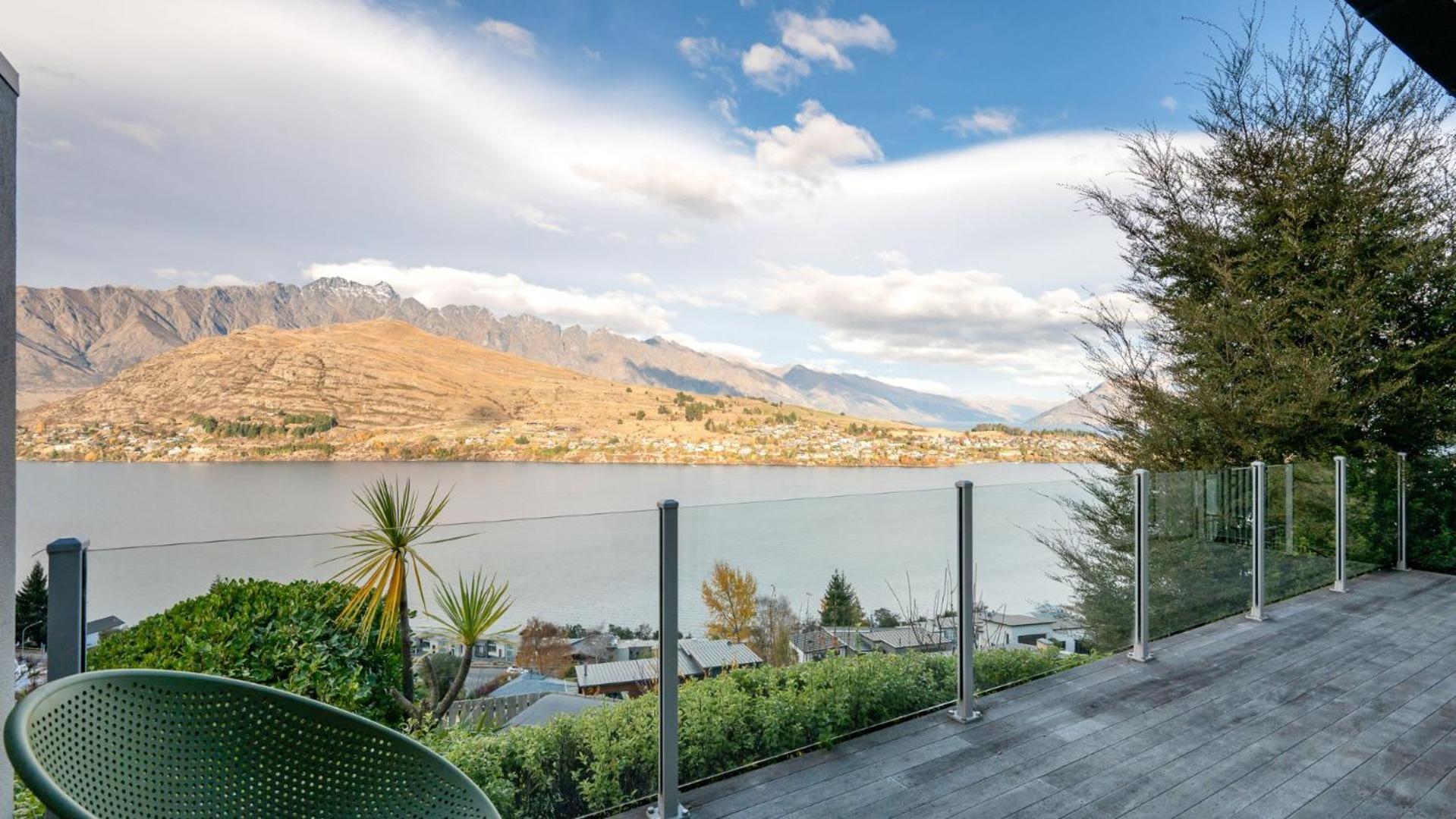 Tahuna Vista-Fire Place-Hot Tub -Free Parking -Bbq Queenstown Kültér fotó